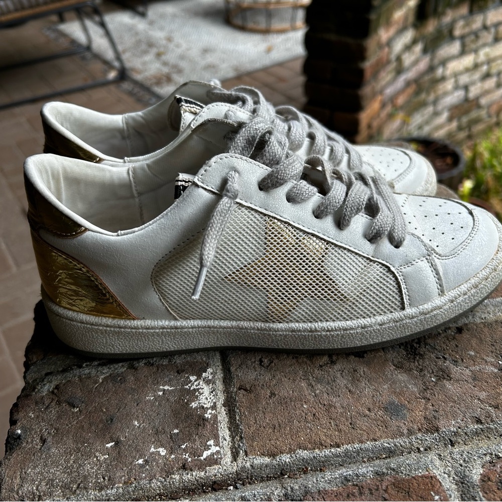 Shu Shop White and Gold Sneakers with Textured Design